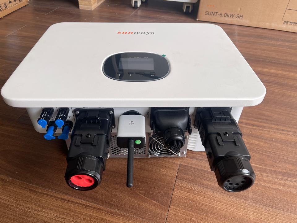 Inverter hybrid sunways  8kw 1 pha BH 5 năm-duoc-ban-tai-Sungo vattusolar.com