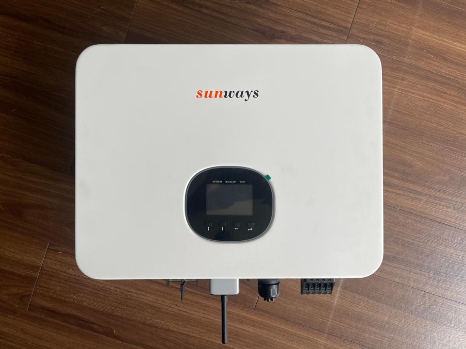 Inverter hybrid sunways  8kw 1 pha BH 5 năm-duoc-ban-tai-Sungo vattusolar.com