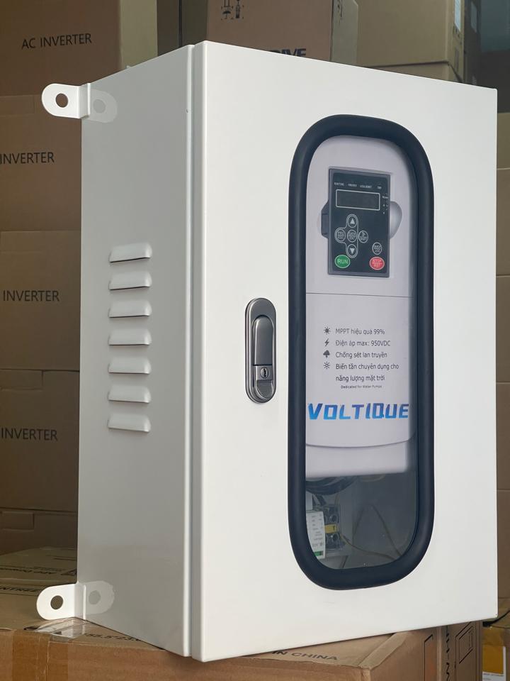 Bộ tủ điện biến tần bơm kèm điều khiển từ xa -duoc-ban-tai-Sungo vattusolar.com