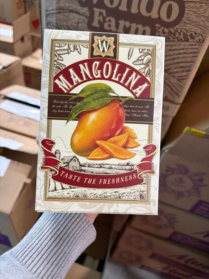 Xoài Mangolina-duoc-ban-tai-Tiệm Trâm Cáo