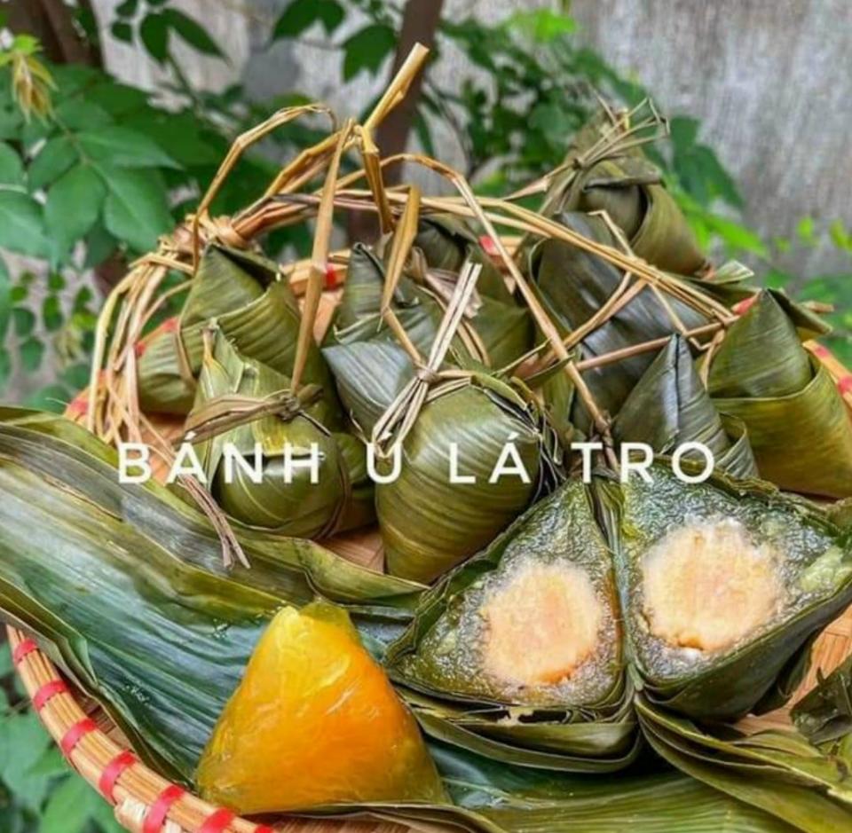 BÁNH Ú LÁ TRE (bánh Ú tro) _xâu (10 cái)-duoc-ban-tai-Nhà Tôi (Thiên Thần shop)