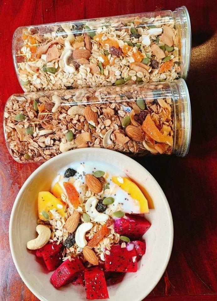 Ngũ cốc Ăn Kiêng Không Đường- Vị Truyền Thống- hủ 500gr-duoc-ban-tai-Nhà Tôi (Thiên Thần shop)