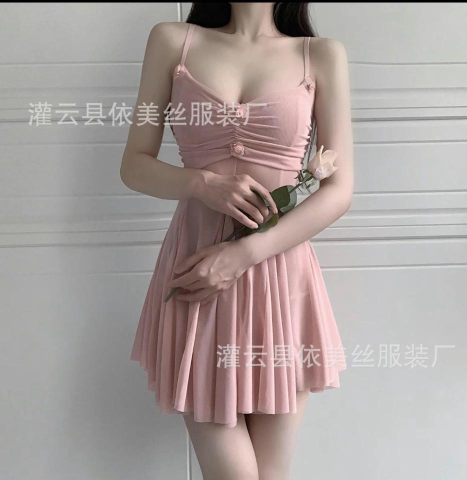 VÁY RE NƠ NGỰC-duoc-ban-tai-AN NHI SHOP