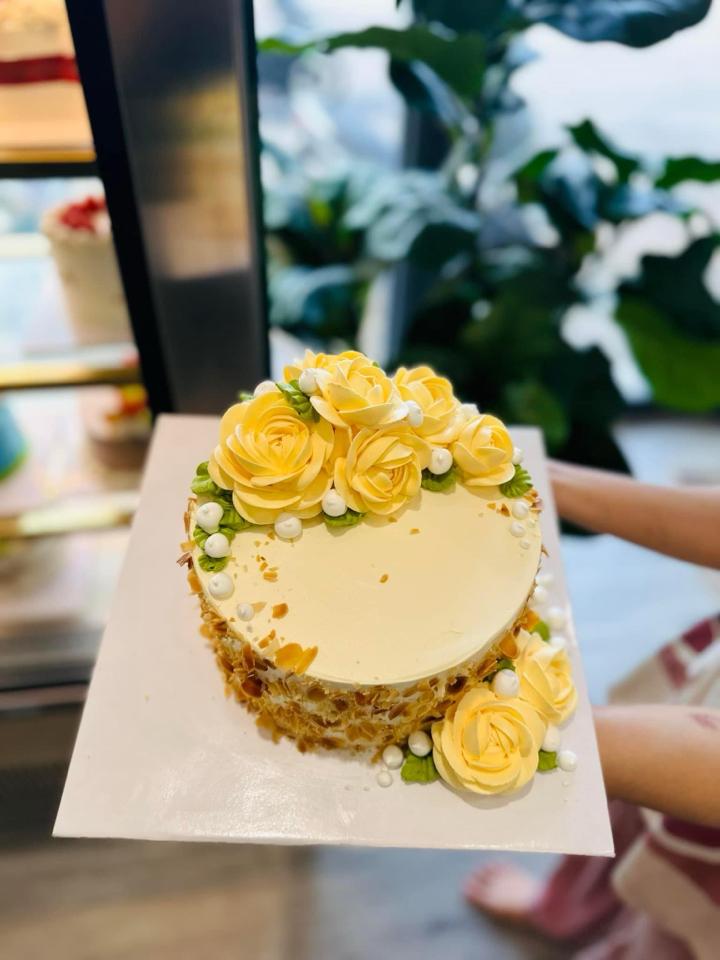 Bánh kem bắp phô mai size 18-duoc-ban-tai-Dâu cake bakery