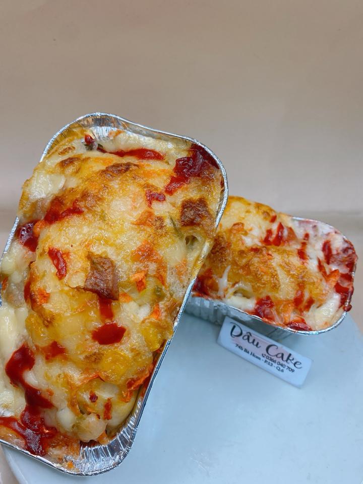 Pizza thái-duoc-ban-tai-Dâu cake bakery