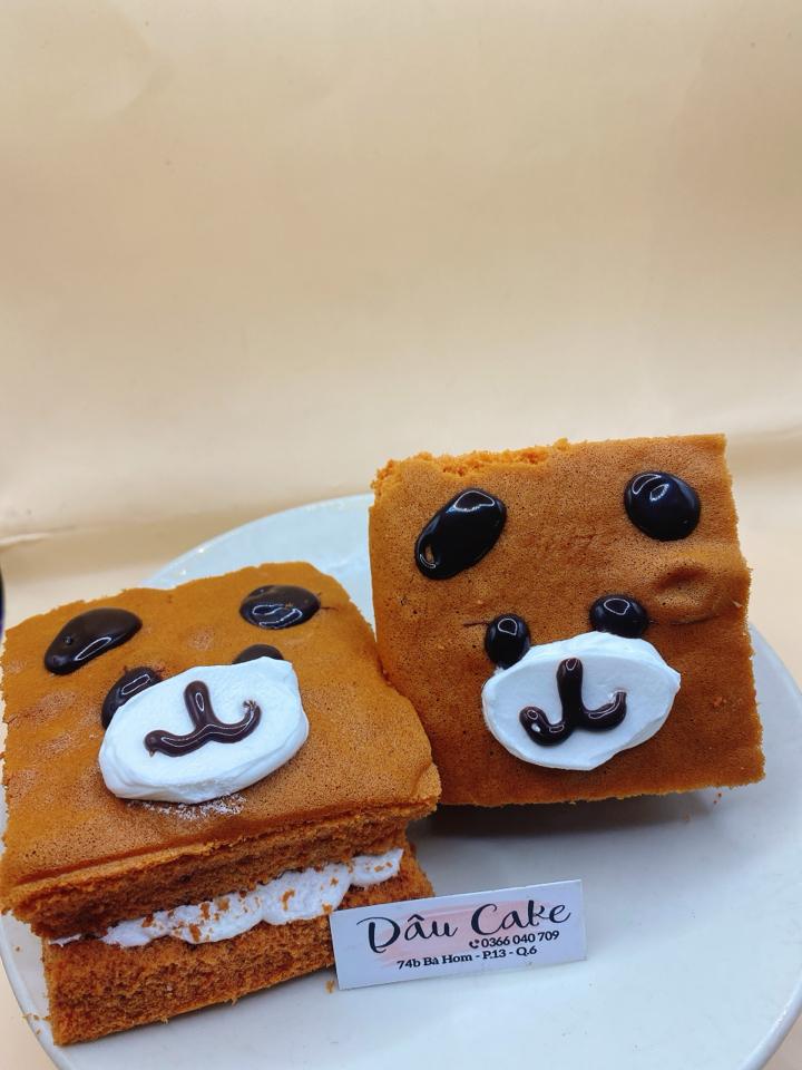 Bông lan gấu-duoc-ban-tai-Dâu cake bakery
