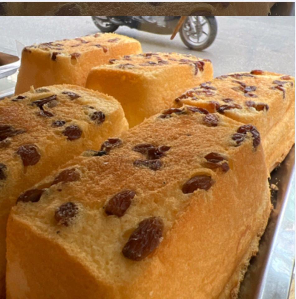 Bông lan nho nhỏ-duoc-ban-tai-Dâu cake bakery