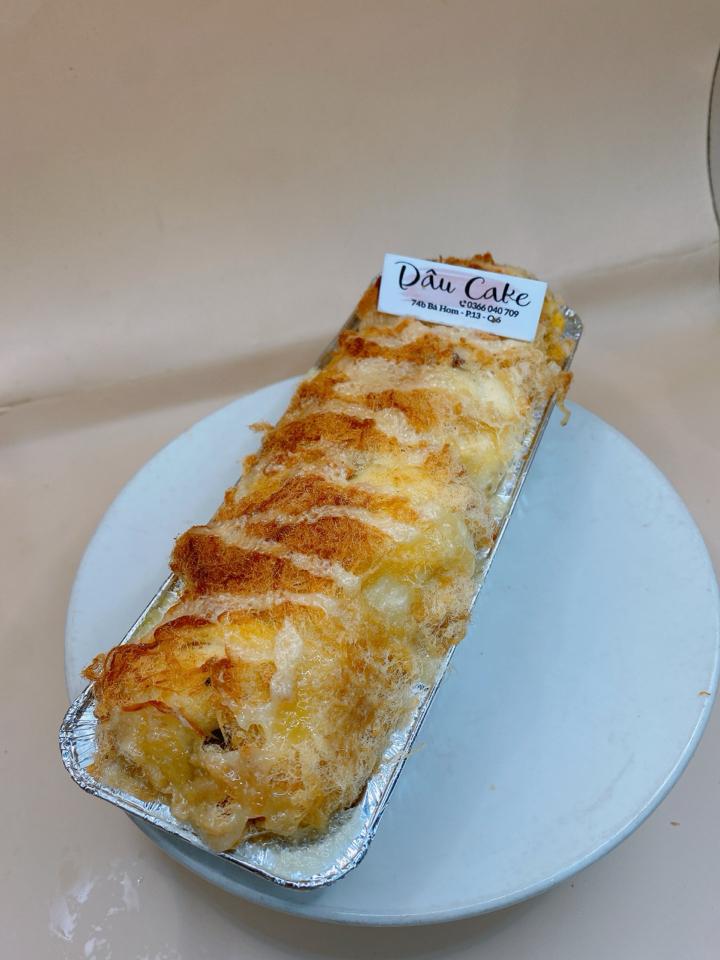 Bánh mì pa-tê chà bông trứng muối-duoc-ban-tai-Dâu cake bakery