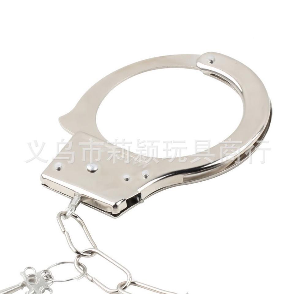 Còng tay số 8-duoc-ban-tai-Tổng kho Popper và BDSM - Kimochi Shop