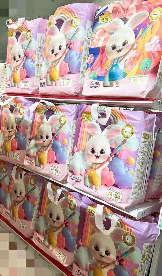 Bỉm sunsum s dán -duoc-ban-tai-BỈM HOAN BEE