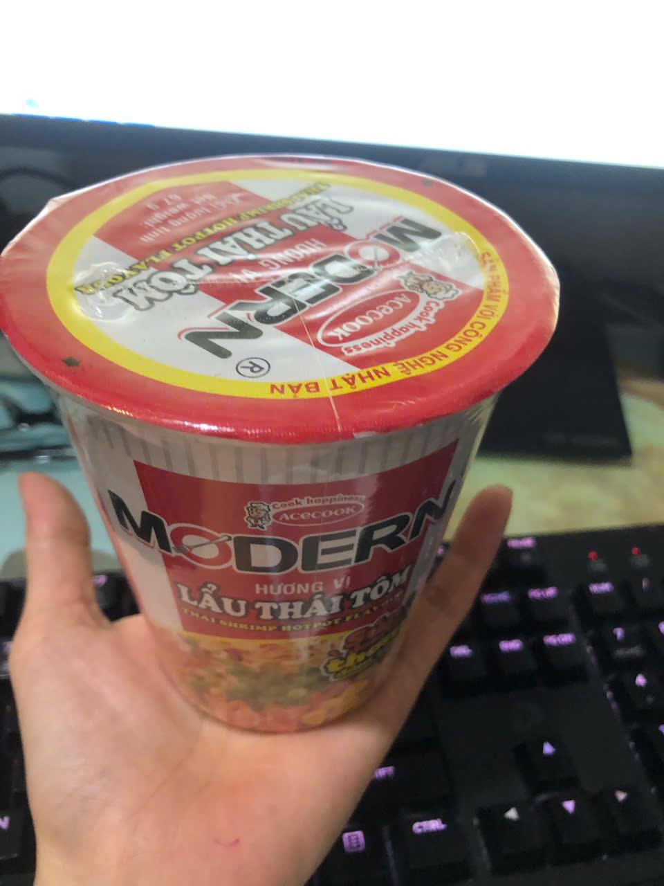 Mì Modern lẩu Thái tôm ly 65g-duoc-ban-tai-đặc sản vùng miền 