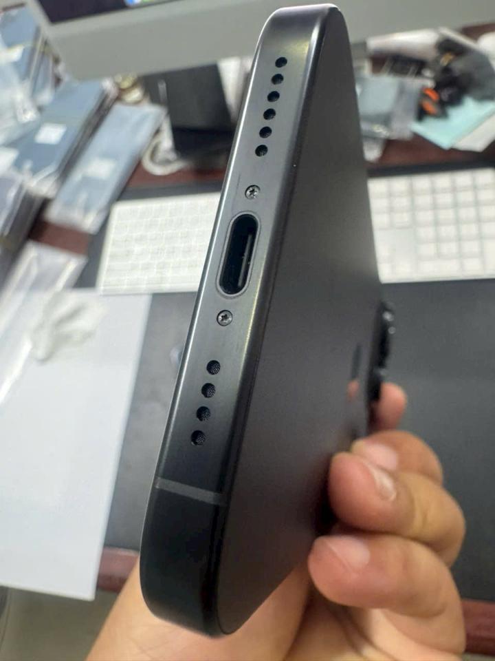 iPhone  📱 16 Pro Max ❺❶❷ᴳᴮ Zin đẹp keng sạc 2 lần màu Đen mã LL/A 🇺🇸-duoc-ban-tai-Khoa Global group