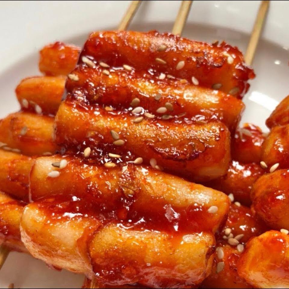 Bánh gạo sốt hàn quốc-duoc-ban-tai-Bếp Nhà Thỏ - Ăn Vặt Hàn Quốc