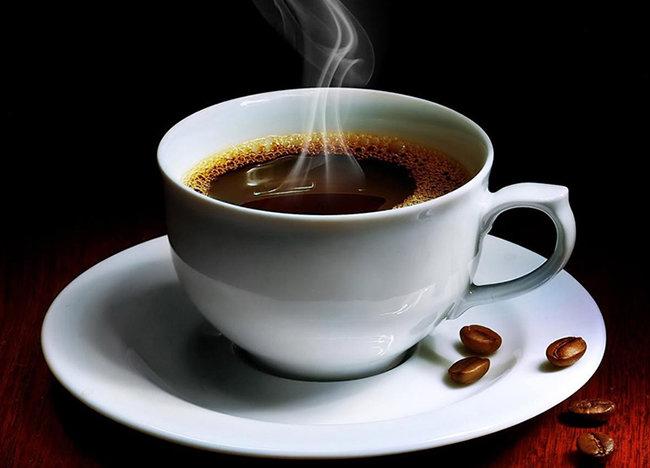 Cà phê đen nóng-duoc-ban-tai-NHÂN VIP COFFEE