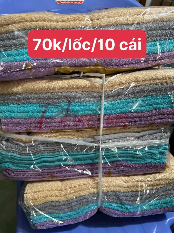 Khăn lau/lốc/10c-duoc-ban-tai-Bé Chân 😘😘😘