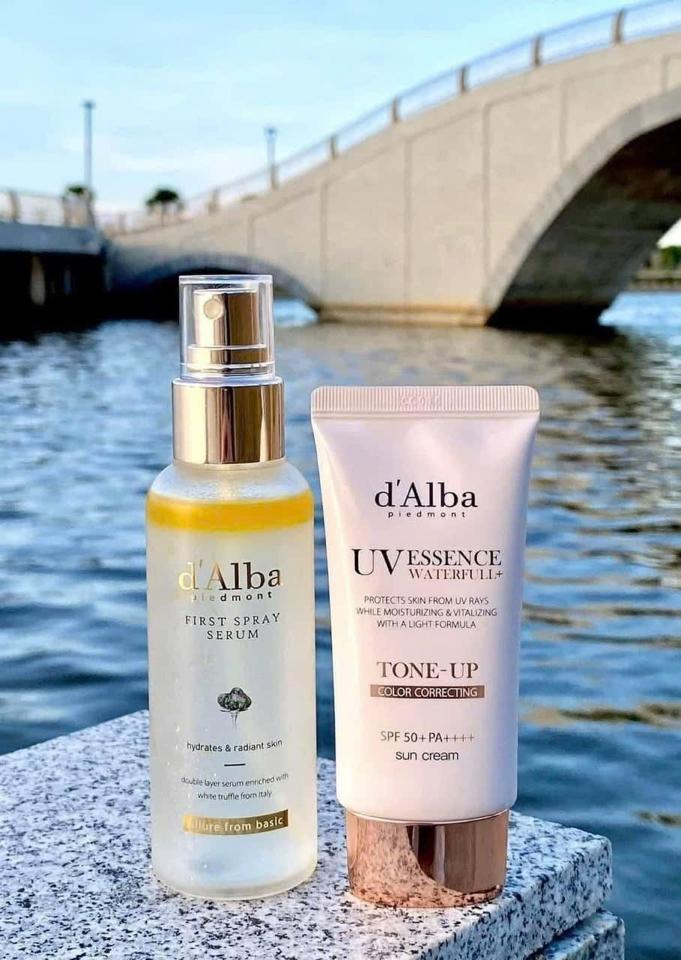 Xịt khoáng d’alba 100ml bản đắt-duoc-ban-tai-K-DAN HOUSE