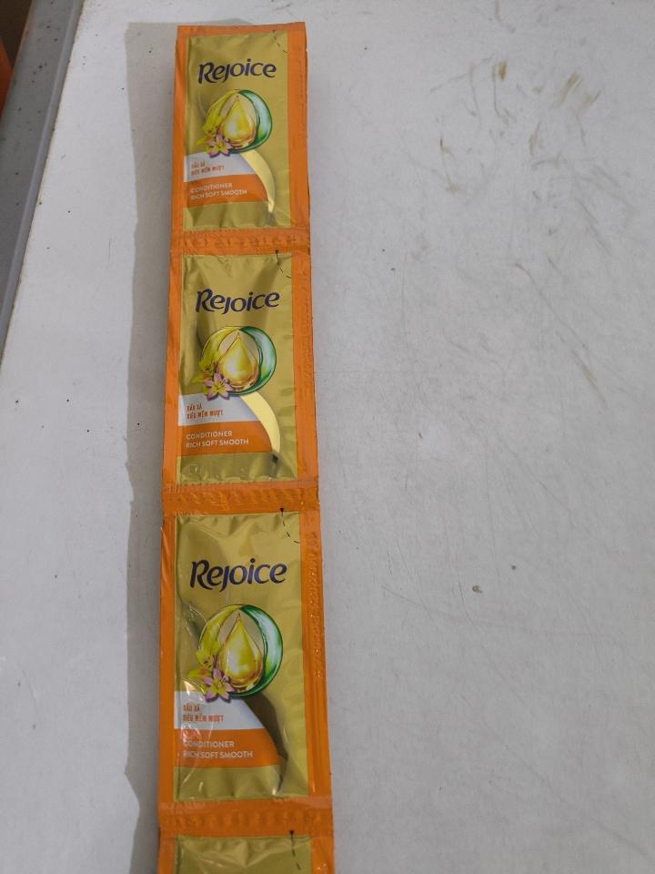 Dầu gội/ xả Rejoice ( dây) 10 gói-duoc-ban-tai-Tạp hoá Nam Dung 105         CHUYÊN HÀNG TẠP HOÁ - GAS - GẠO