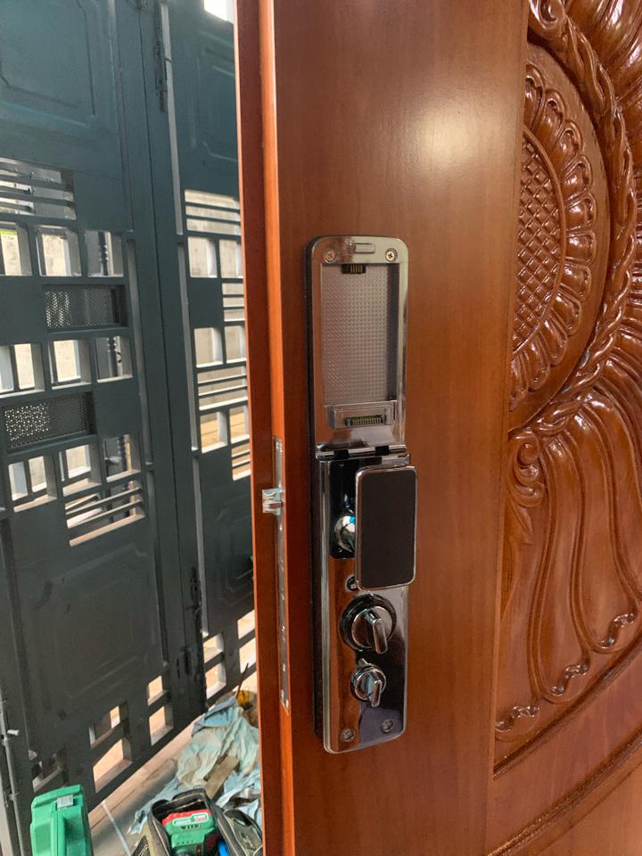 Khoá vân tay Kassler KL 838 App - Red-duoc-ban-tai-CÔNG TY HOÀNG ANH SEN