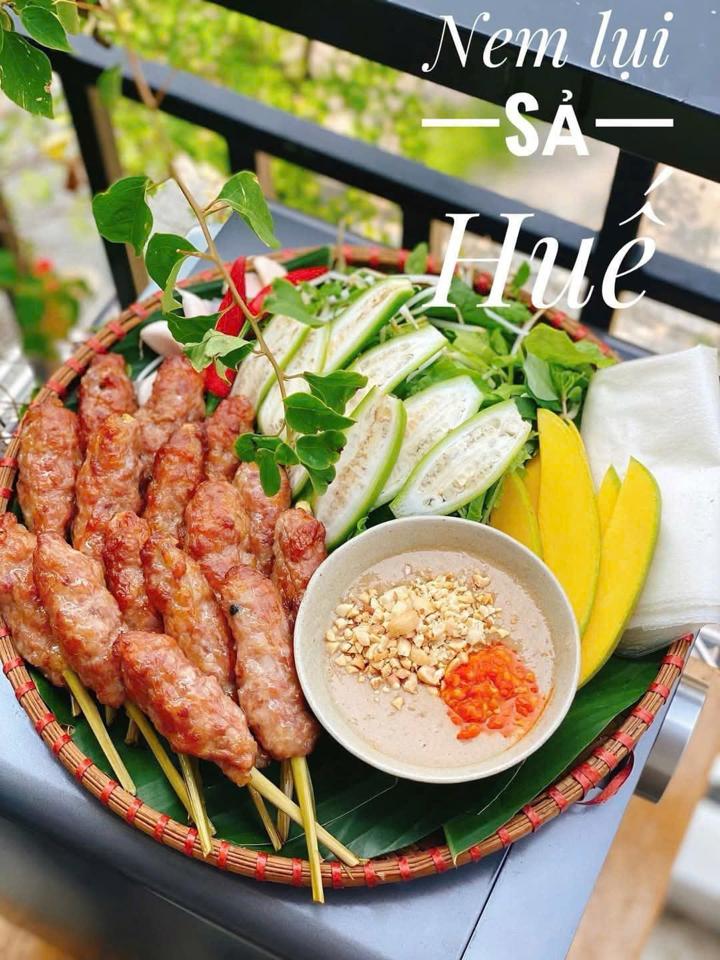 Nem Lụi Bọc Sả Huế-duoc-ban-tai-PYLUCKFOODS - CỬA HÀNG THỰC PHẨM MAY MẮN VÀ HẠNH PHÚC