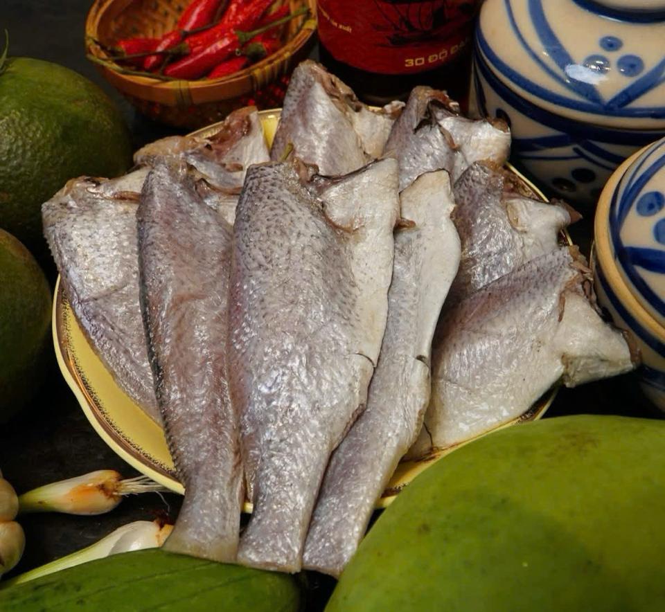Cá Đù Con 1N Lớn-duoc-ban-tai-PYLUCKFOODS - CỬA HÀNG THỰC PHẨM MAY MẮN VÀ HẠNH PHÚC
