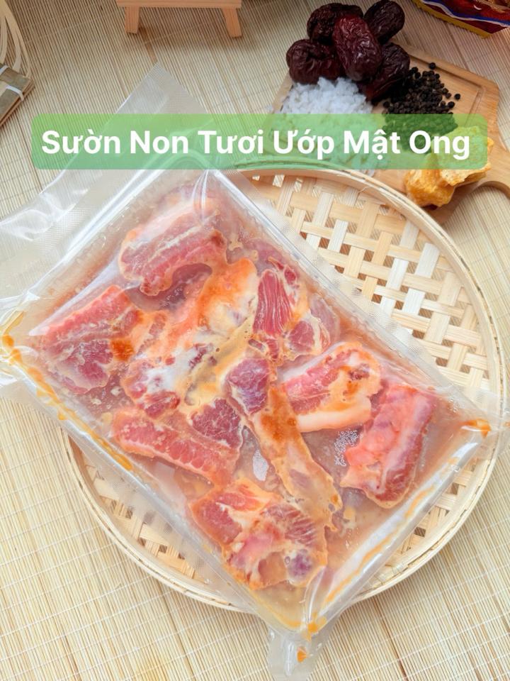 Sườn Non Tươi Mật Ong-duoc-ban-tai-PYLUCKFOODS - CỬA HÀNG THỰC PHẨM MAY MẮN VÀ HẠNH PHÚC