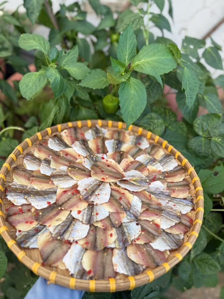 Cá Chỉ Vàng 2 Nắng Tẩm-duoc-ban-tai-PYLUCKFOODS - CỬA HÀNG THỰC PHẨM MAY MẮN VÀ HẠNH PHÚC