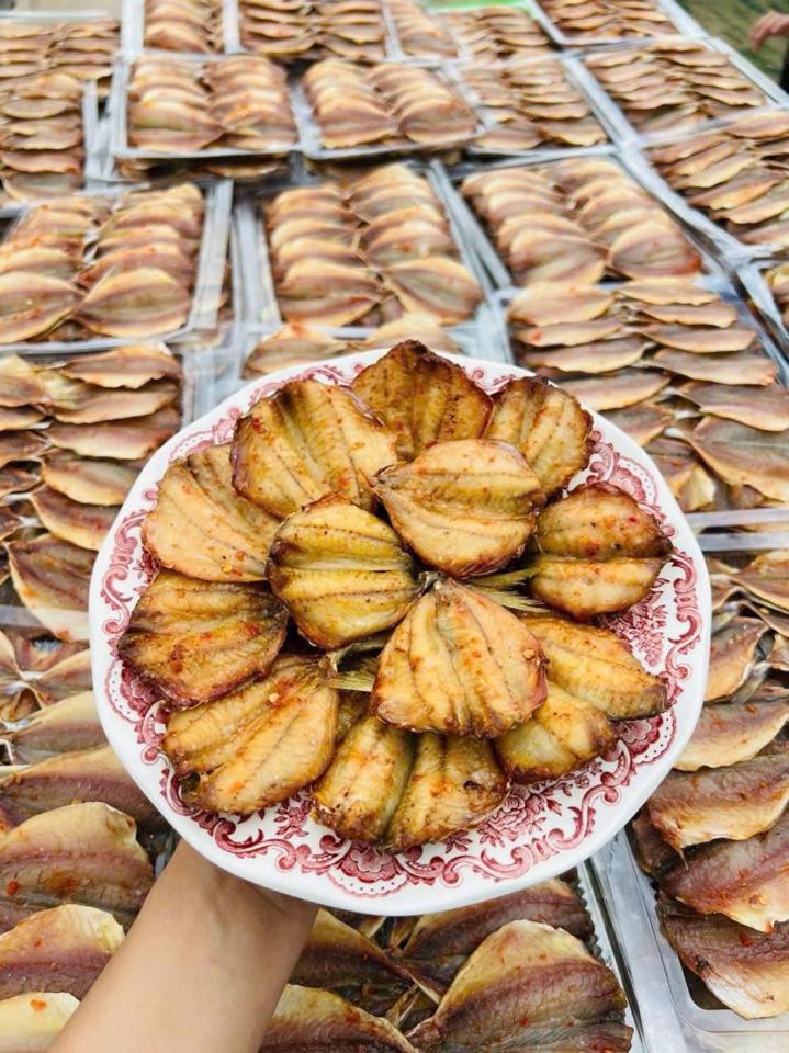 Cá Chỉ Vàng 2 Nắng Tẩm-duoc-ban-tai-PYLUCKFOODS - CỬA HÀNG THỰC PHẨM MAY MẮN VÀ HẠNH PHÚC