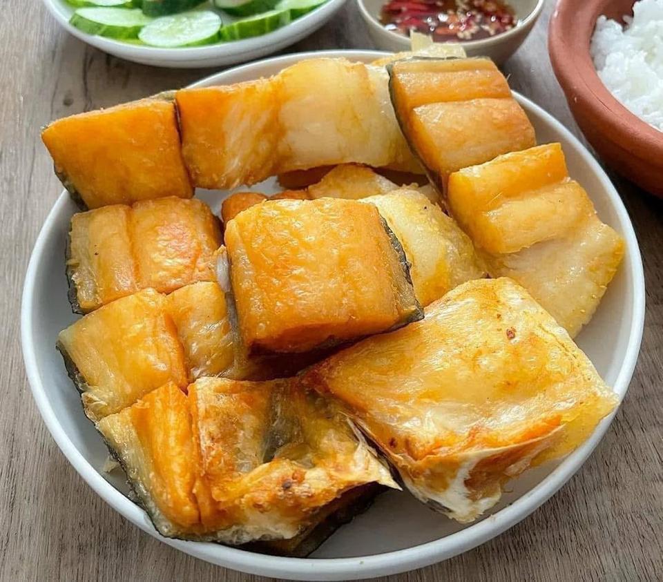 Cá Dứa Xịn 2 Sọc Cần Giờ 1N - hàng cắt khúc sẵn đóng túi-duoc-ban-tai-PYLUCKFOODS - CỬA HÀNG THỰC PHẨM MAY MẮN VÀ HẠNH PHÚC