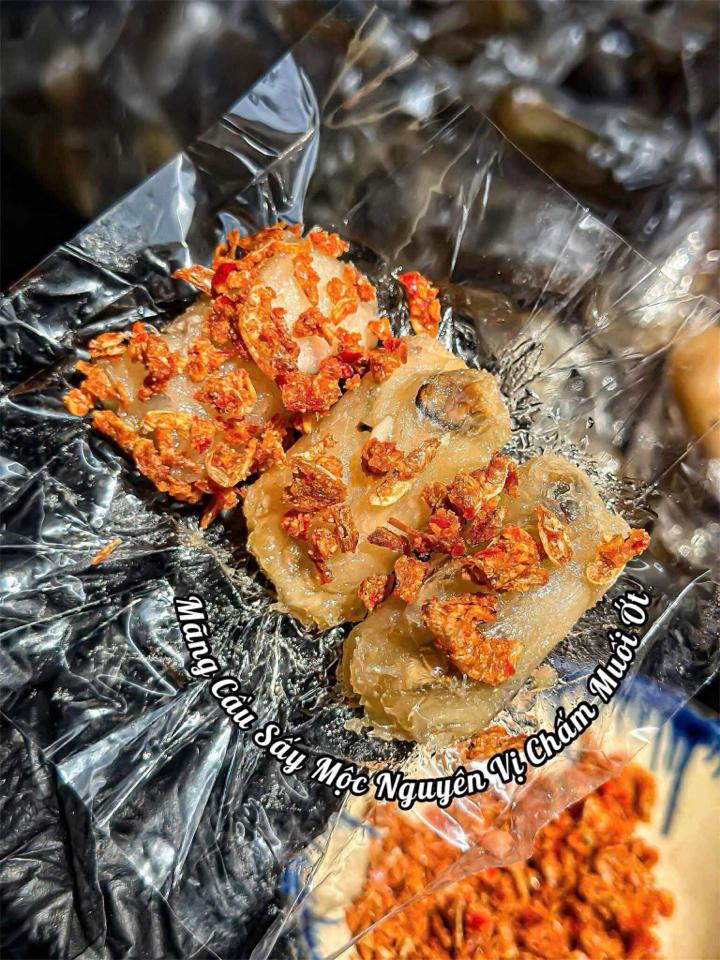 Mãng Cầu Sấy Mộc Nguyên Vị - Tặng Kèm Muối Tép-duoc-ban-tai-PYLUCKFOODS - CỬA HÀNG THỰC PHẨM MAY MẮN VÀ HẠNH PHÚC