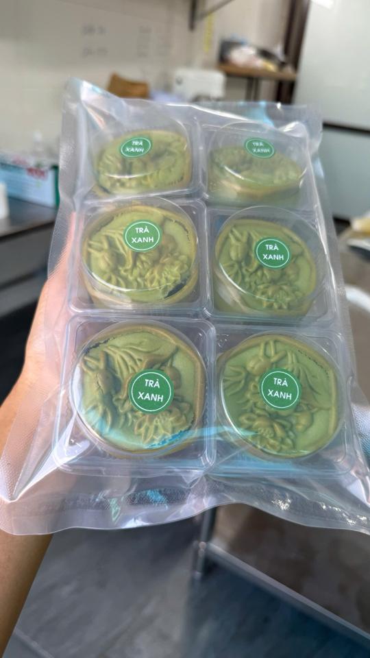 Bánh sale 100k set 6 bánh 80g vị trà xanh -duoc-ban-tai-Tiệm bánh Chum Chum - Ngọc Hồi