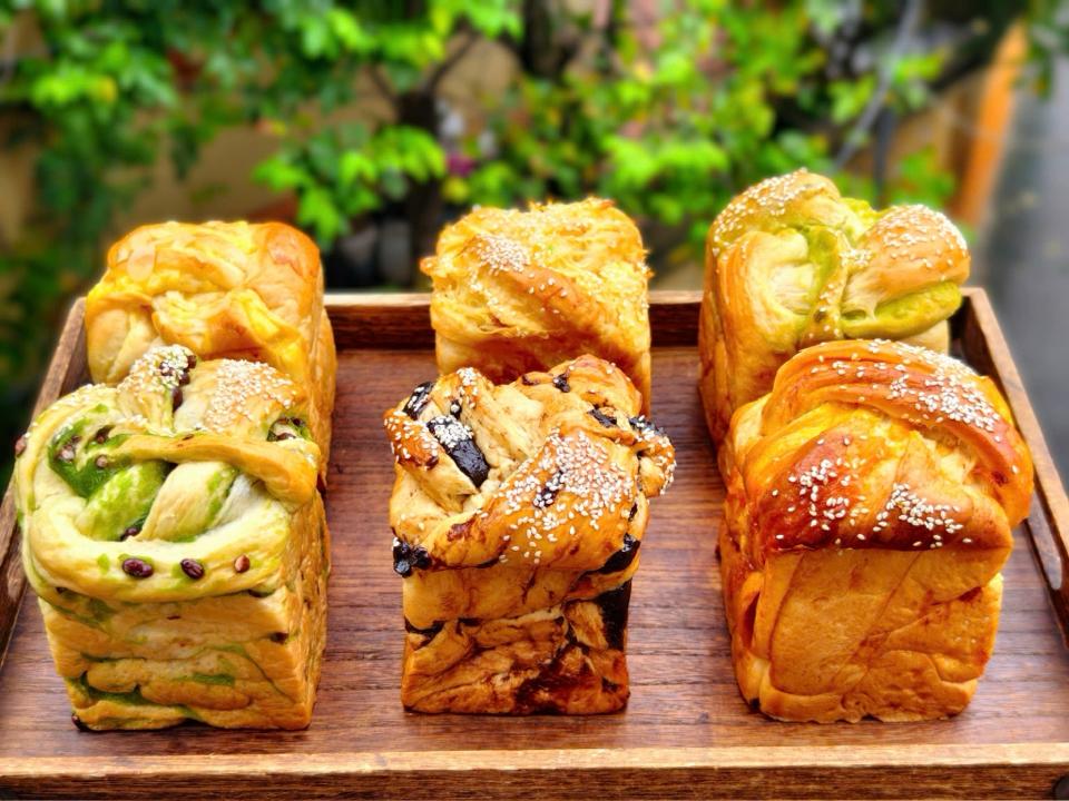 Bánh mỳ -duoc-ban-tai-Tiệm bánh Chum Chum - Ngọc Hồi