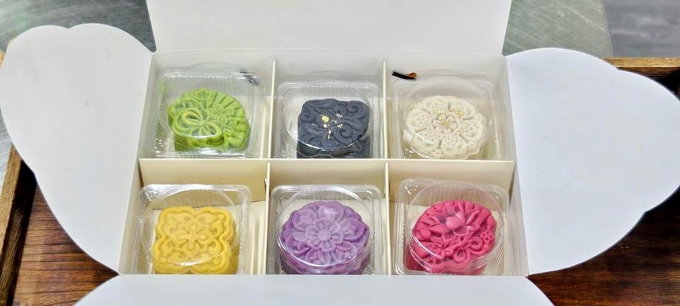 Set Lục sắc -duoc-ban-tai-Tiệm bánh Chum Chum - Ngọc Hồi
