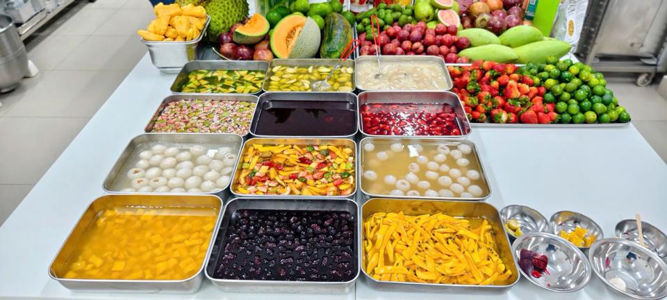 Trà hoa quả tươi đóng lon -duoc-ban-tai-Tiệm bánh Chum Chum - Ngọc Hồi