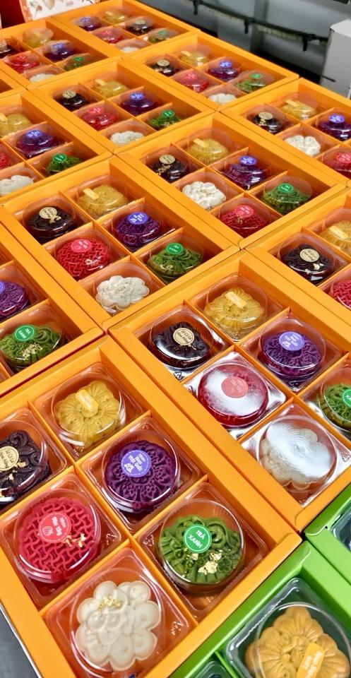 Set Lục sắc -duoc-ban-tai-Tiệm bánh Chum Chum - Ngọc Hồi