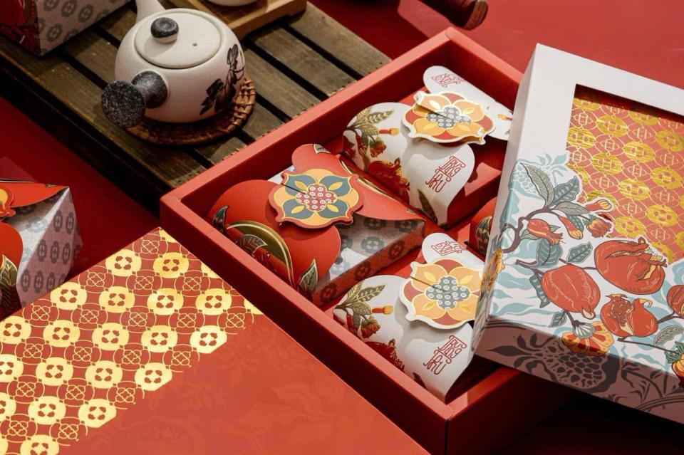 Hộp trung thu 4 bánh-duoc-ban-tai-Tiệm bánh Chum Chum - Ngọc Hồi