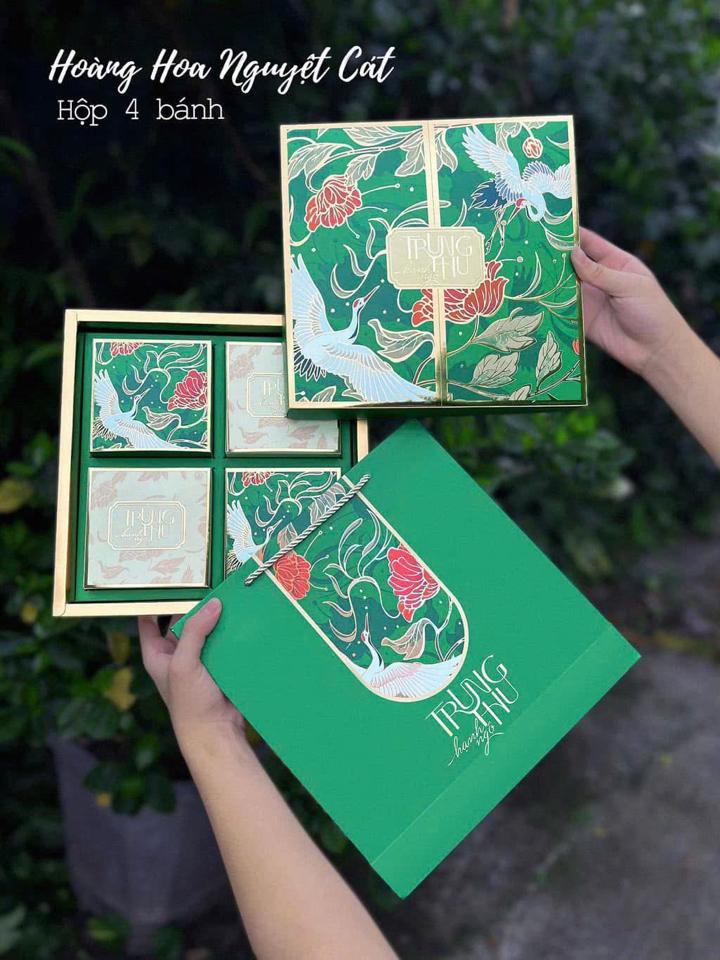 Hộp trung thu 4 bánh-duoc-ban-tai-Tiệm bánh Chum Chum - Ngọc Hồi