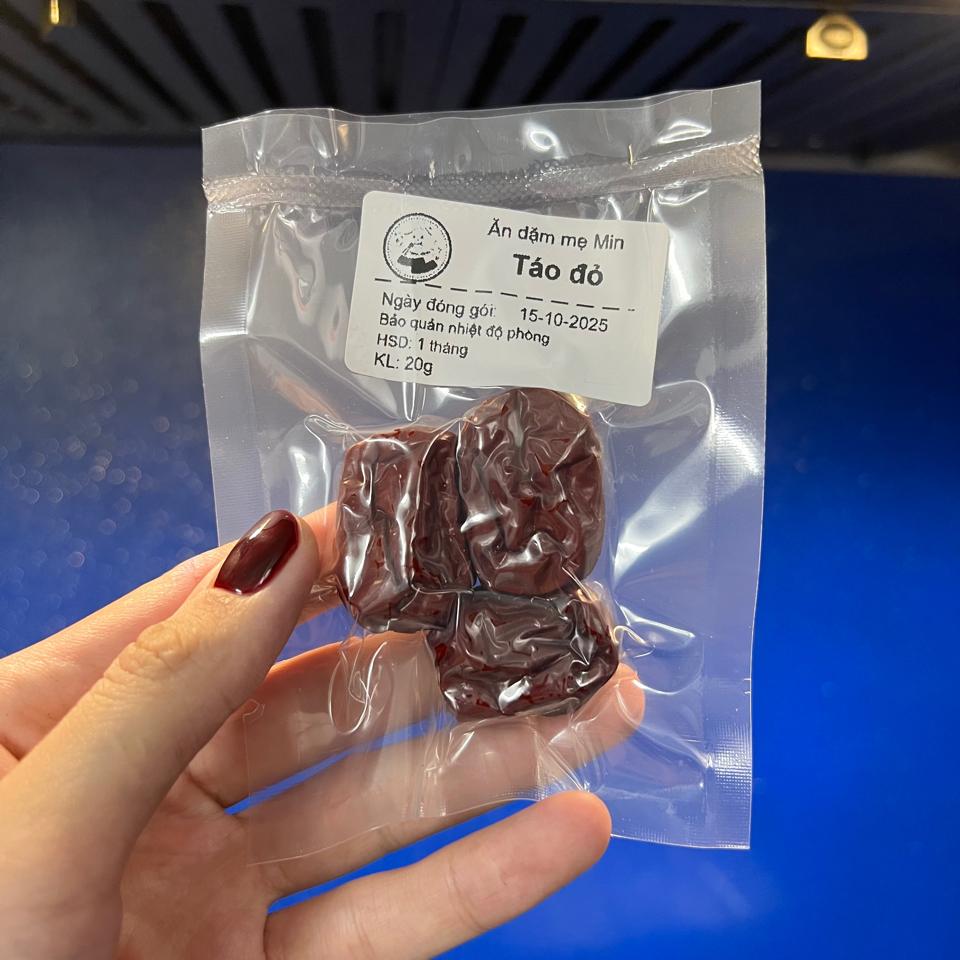 Táo đỏ-duoc-ban-tai-Ăn dặm mẹ Min