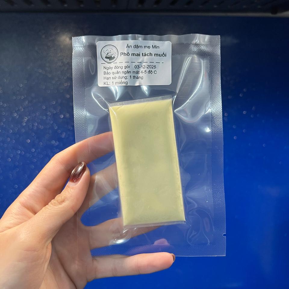 Phô mai - 1 miếng-duoc-ban-tai-Ăn dặm mẹ Min