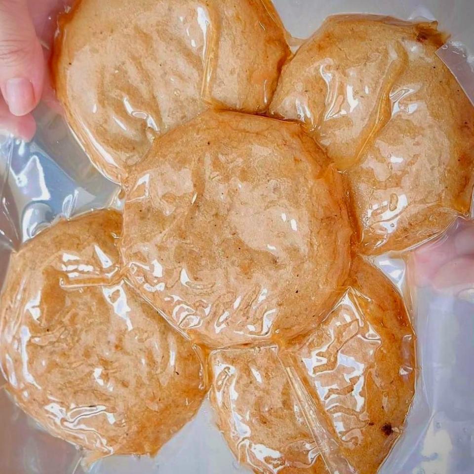 CHẢ CÁ NHỒNG BÌNH ĐỊNH-duoc-ban-tai-Nhà của Mẹ Nghé Ngọ