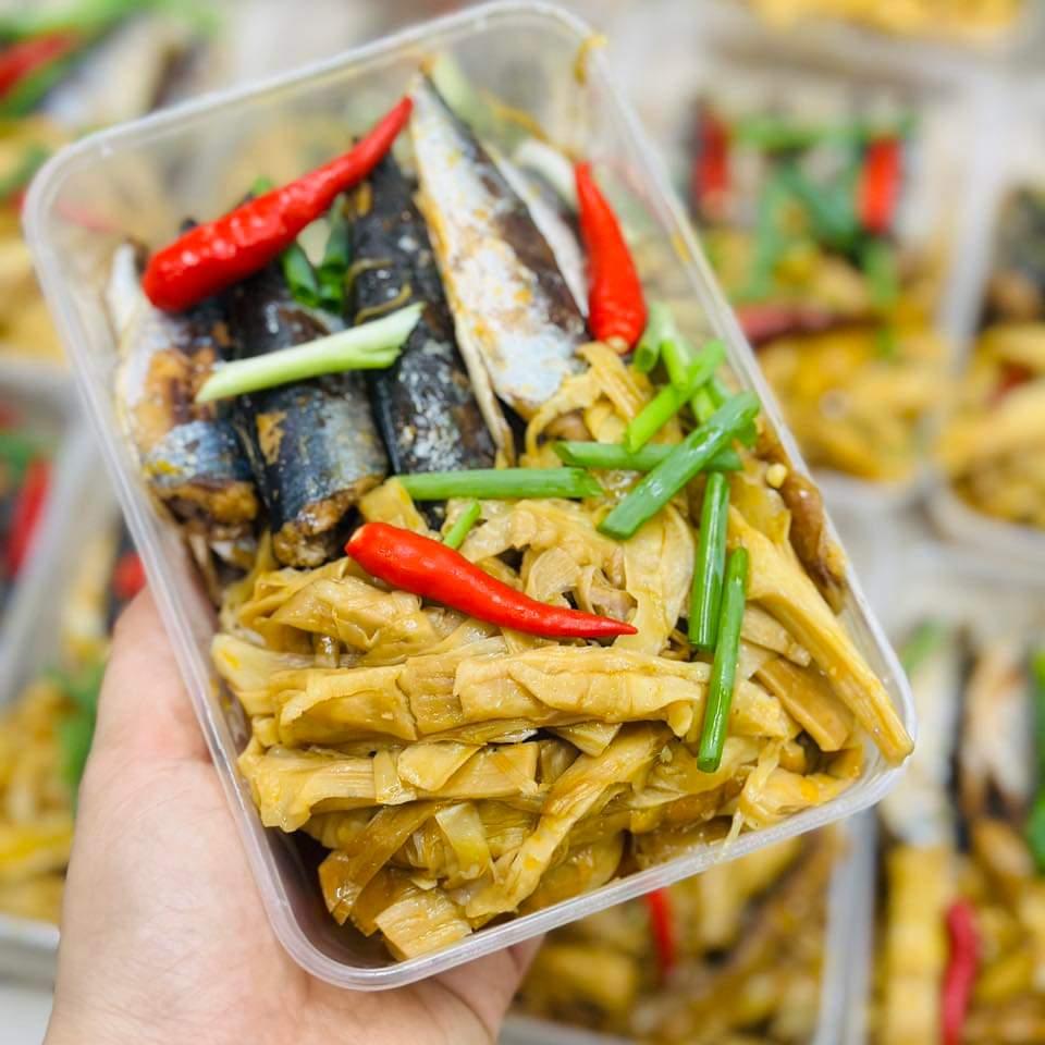 CÁ NỤC KHO MĂNG-duoc-ban-tai-Nhà của Mẹ Nghé Ngọ