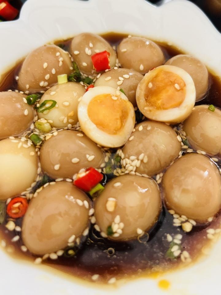 TRỨNG CÚT NGÂM TƯƠNG (50 trứng)-duoc-ban-tai-Nhà của Mẹ Nghé Ngọ