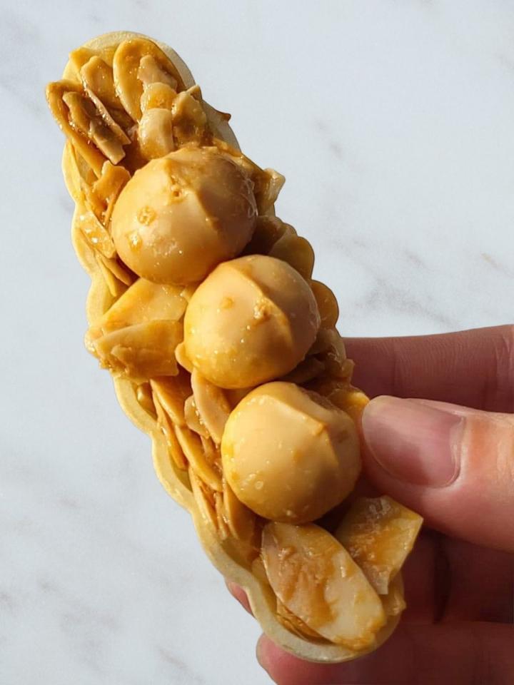 BÁNH MACCA MIX 3 VỊ-duoc-ban-tai-Nhà của Mẹ Nghé Ngọ