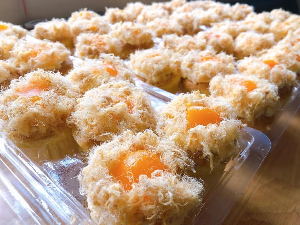 CUPCAKE BÔNG LAN TRỨNG MUỐI-duoc-ban-tai-Nhà của Mẹ Nghé Ngọ