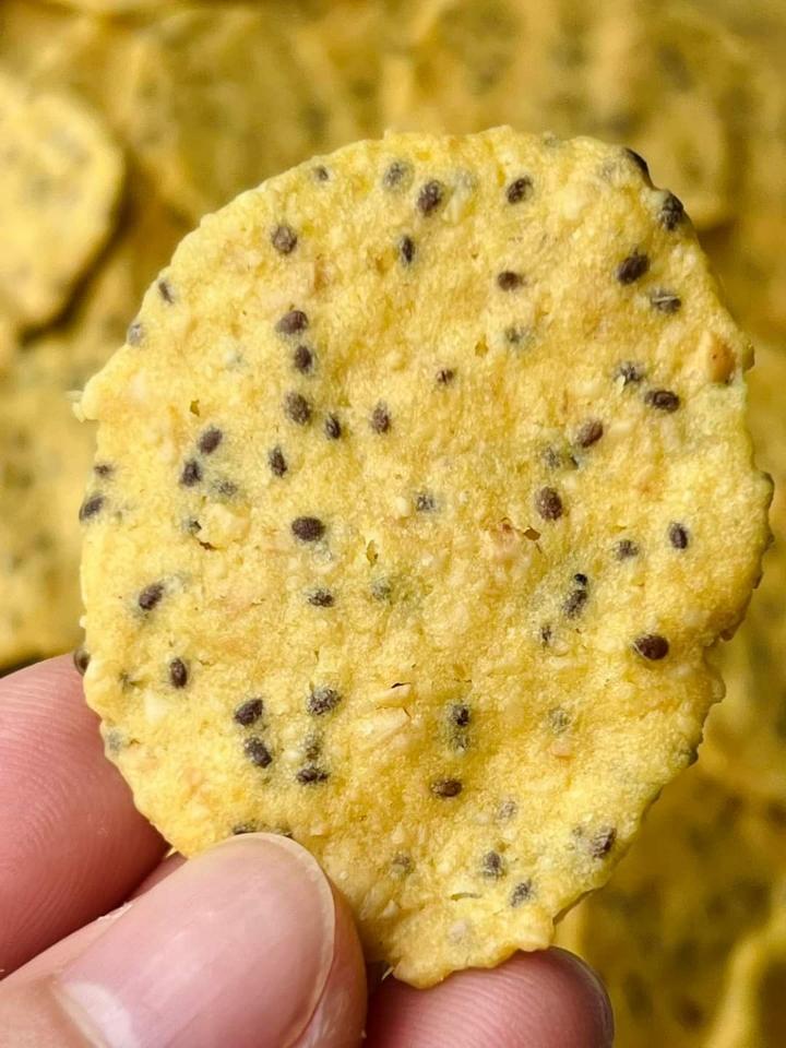 SNACK KHOAI LANG YẾN MẠCH HẠT CHIA-duoc-ban-tai-Nhà của Mẹ Nghé Ngọ