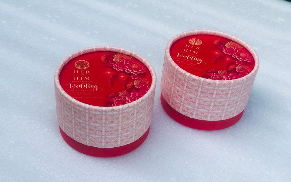 Vỏ gấm TO (10 x 7cm)-duoc-ban-tai-Phạm Thuỳ Linh
