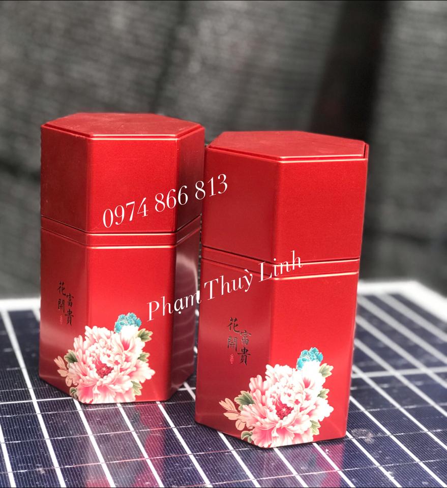 Lon lục HOA ĐỎ MỚI 100g-duoc-ban-tai-Phạm Thuỳ Linh