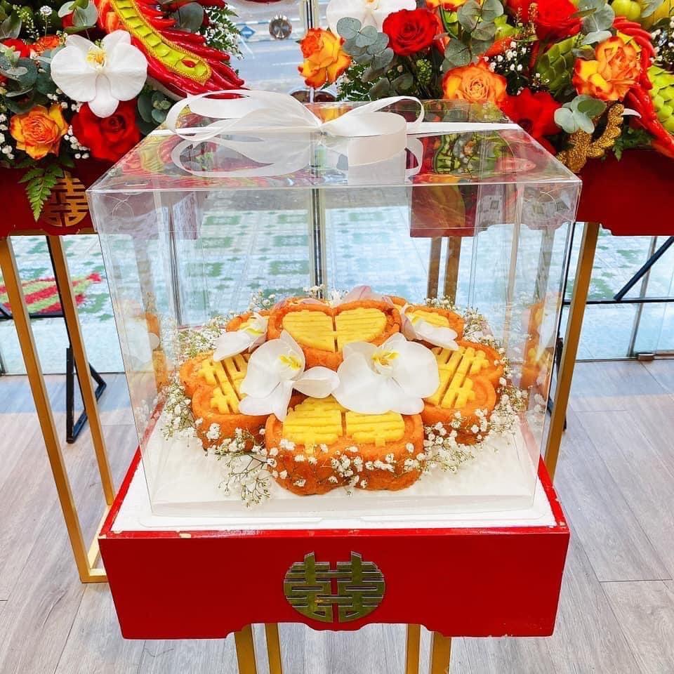 Hộp mica vuông 34x34x26 (đựng xôi)-duoc-ban-tai-Phạm Thuỳ Linh