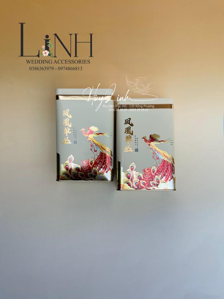 Hộp thiếc 250g V1 -duoc-ban-tai-Phạm Thuỳ Linh