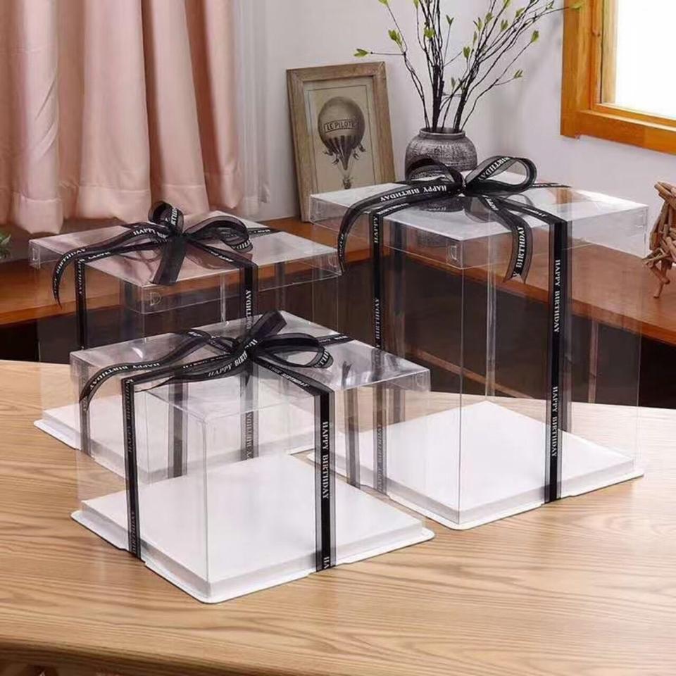 Hộp mica vuông 30 x cao 35cm-duoc-ban-tai-Phạm Thuỳ Linh