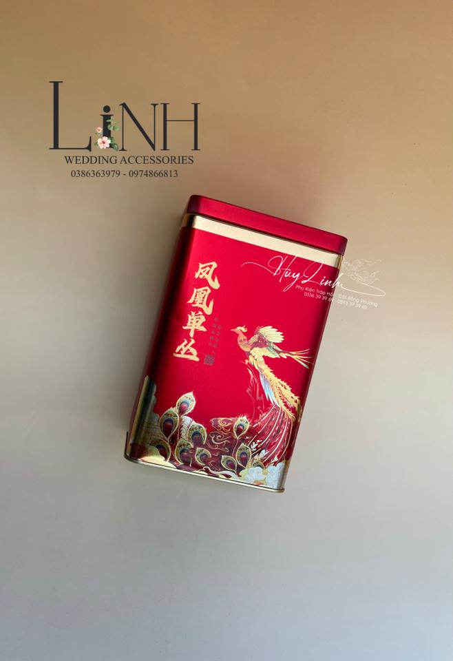 Hộp thiếc 250g V1 -duoc-ban-tai-Phạm Thuỳ Linh